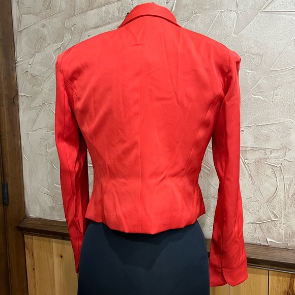 BOUTIQUE CLOSEOUT!  NWT Cropped Blazer - Picture 2 of 3